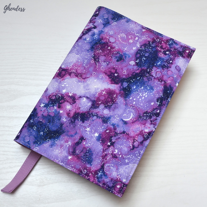 Univerzální obal na knihu - Purple galaxy