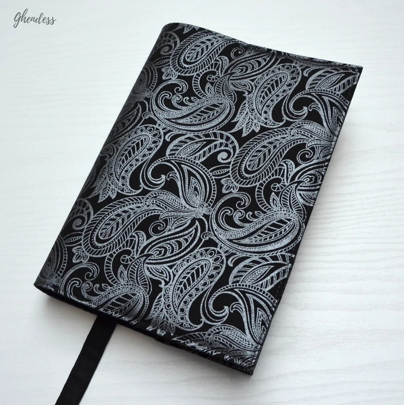 Univerzální obal na knihu - Paisley/silver