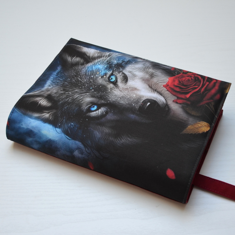 Univerzální obal na knihu - Wolf and rose No. 2