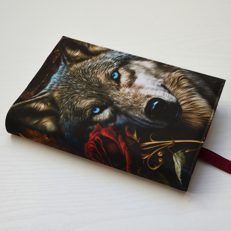 Univerzální obal na knihu - Wolf and rose No. 1