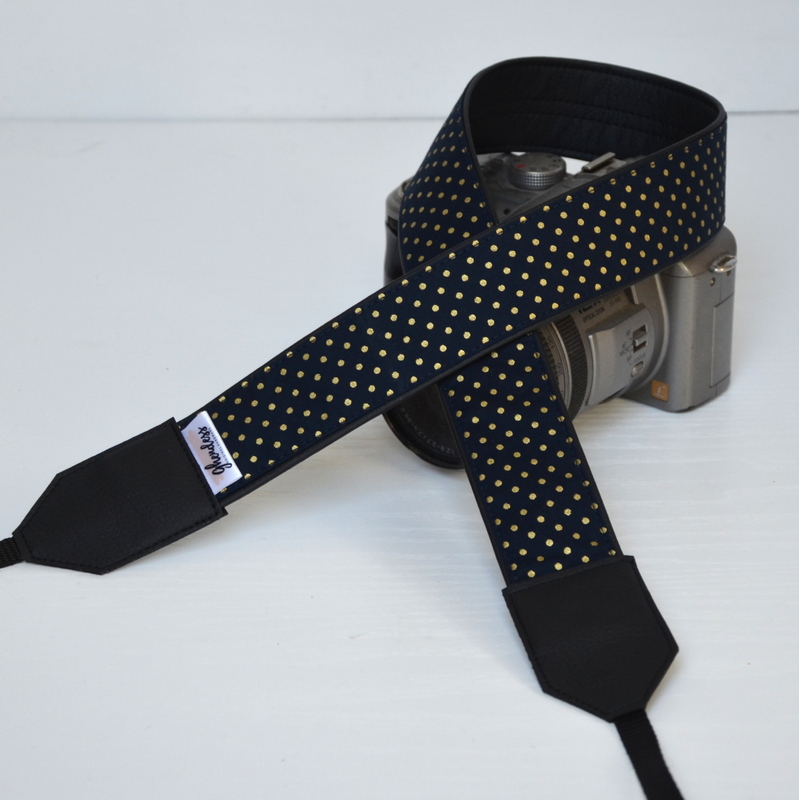 Popruh na fotoaparát - Gold dots
