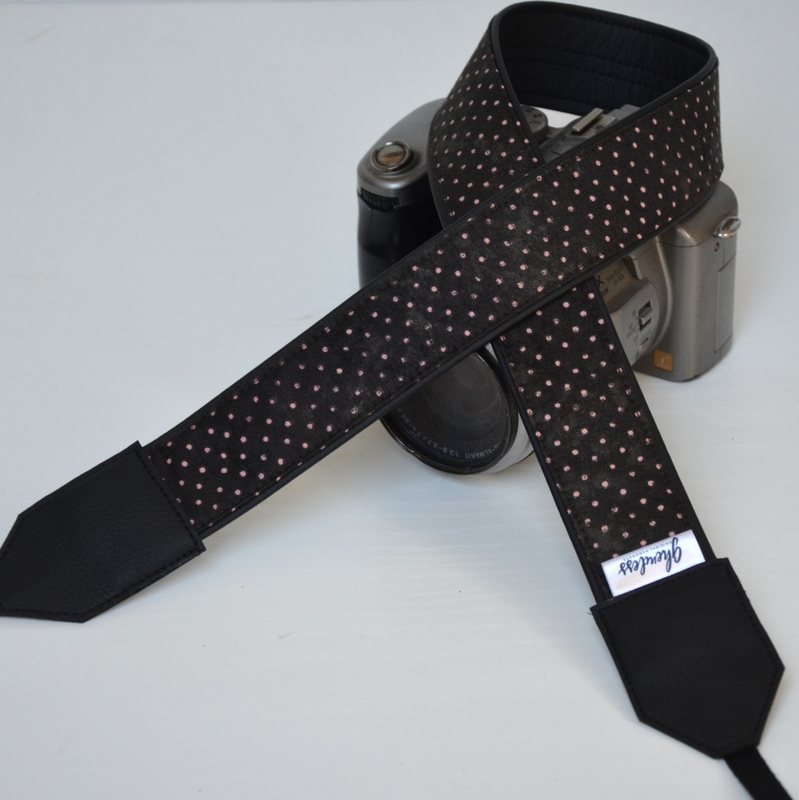 Popruh na fotoaparát - Pink dots