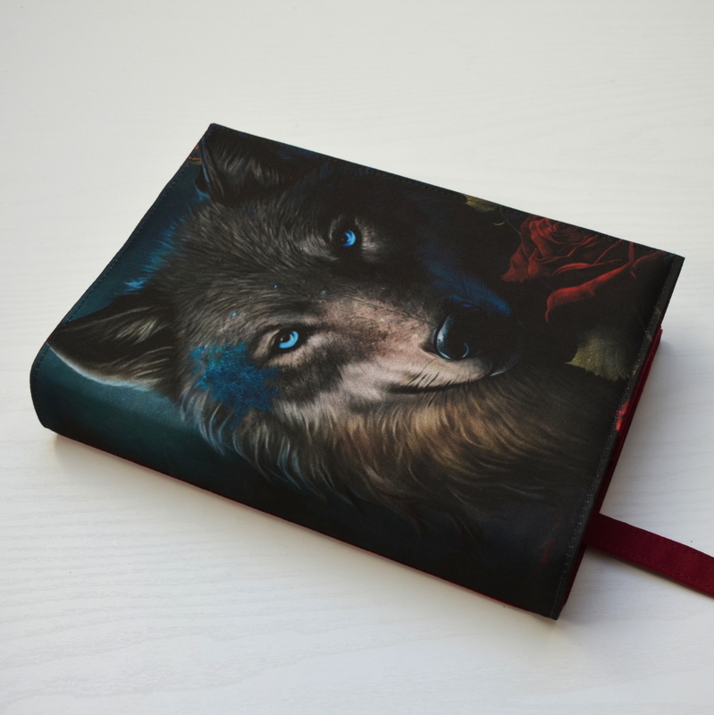Univerzální obal na knihu - Wolf and rose No. 3