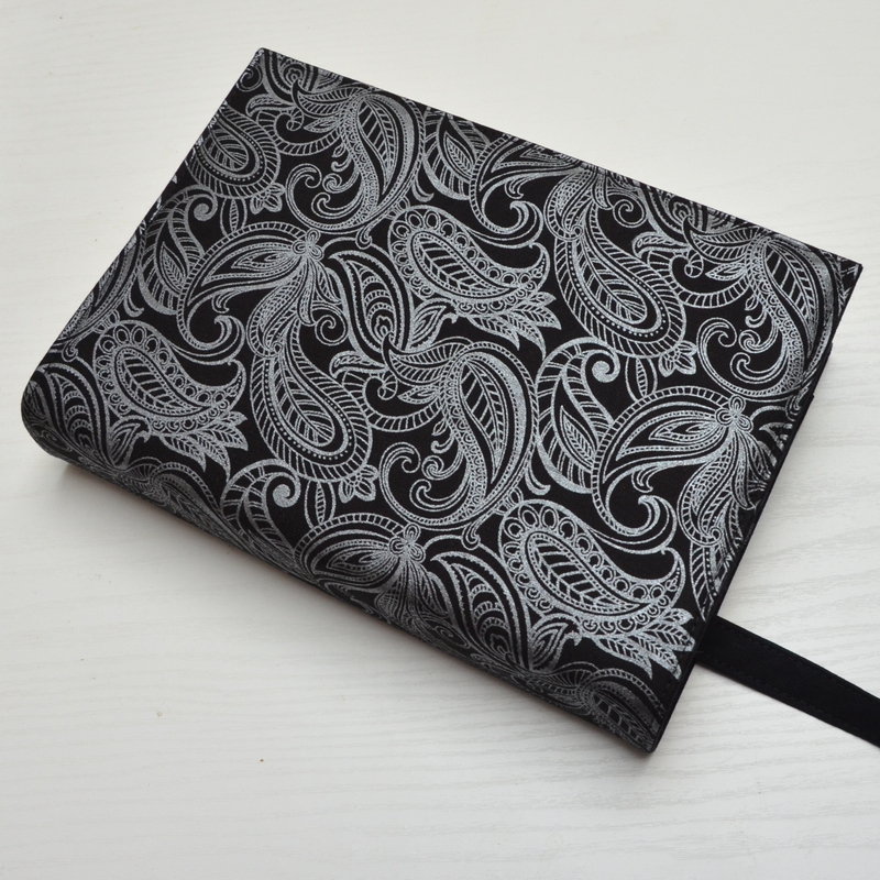 Univerzální obal na knihu - Paisley/silver