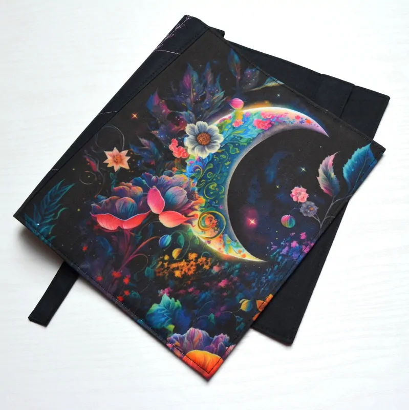 Univerzální obal na knihu - Mystic moon III