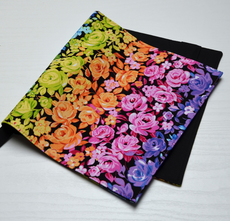 Univerzální obal na knihu - Rainbow roses/černá