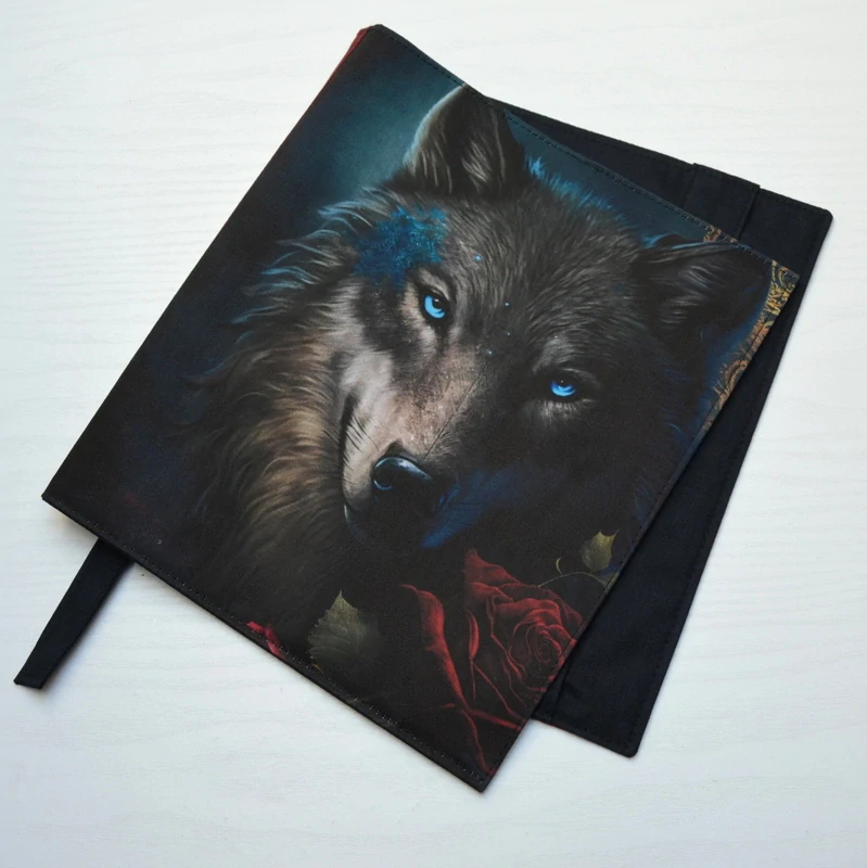 Univerzální obal na knihu - Wolf and rose No. 3