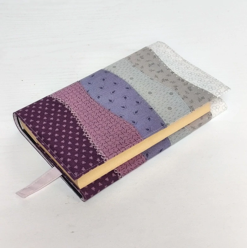 Univerzální obal na knihu - Soft Lavender No. 1