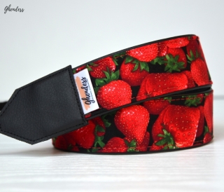 Popruh na fotoaparát - Jahůdky