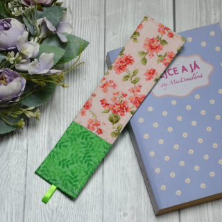 Záložka do knihy - Kytičky/zelená